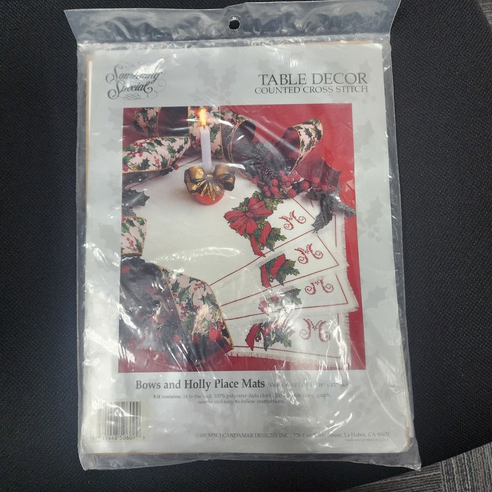 Something Special Counted Cross Stitch Kit 4 Placemats Bows & Holly Christmas US